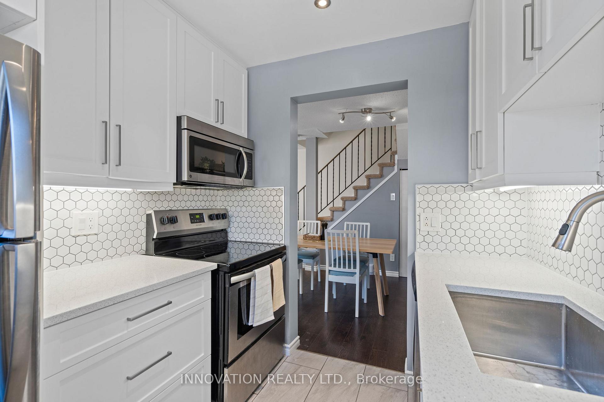 Photo 18 of Unit B, 20 Woodvale Green, Ottawa, Craig Henry/Woodvale — HOMEH