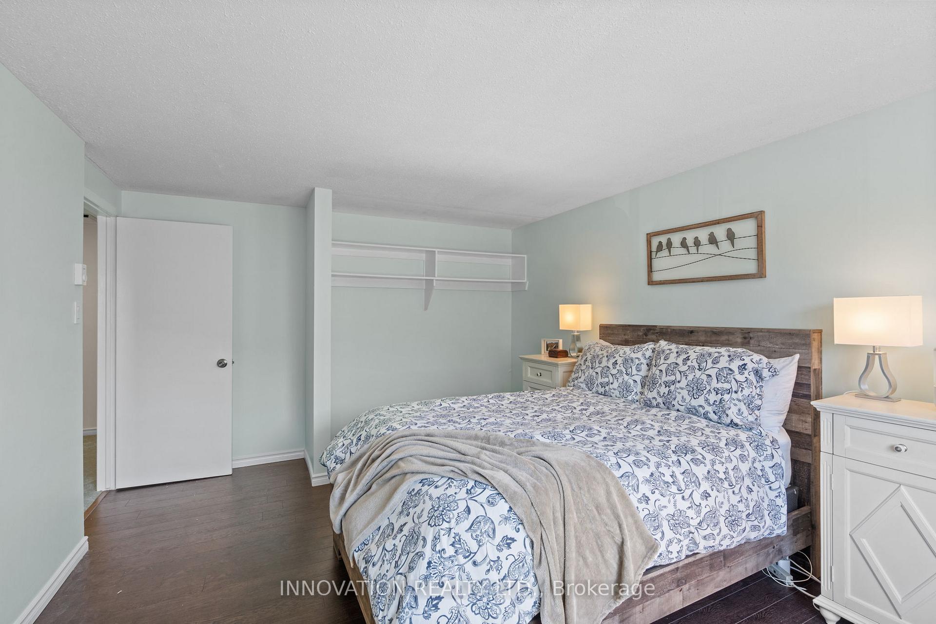 Photo 21 of Unit B, 20 Woodvale Green, Ottawa, Craig Henry/Woodvale — HOMEH