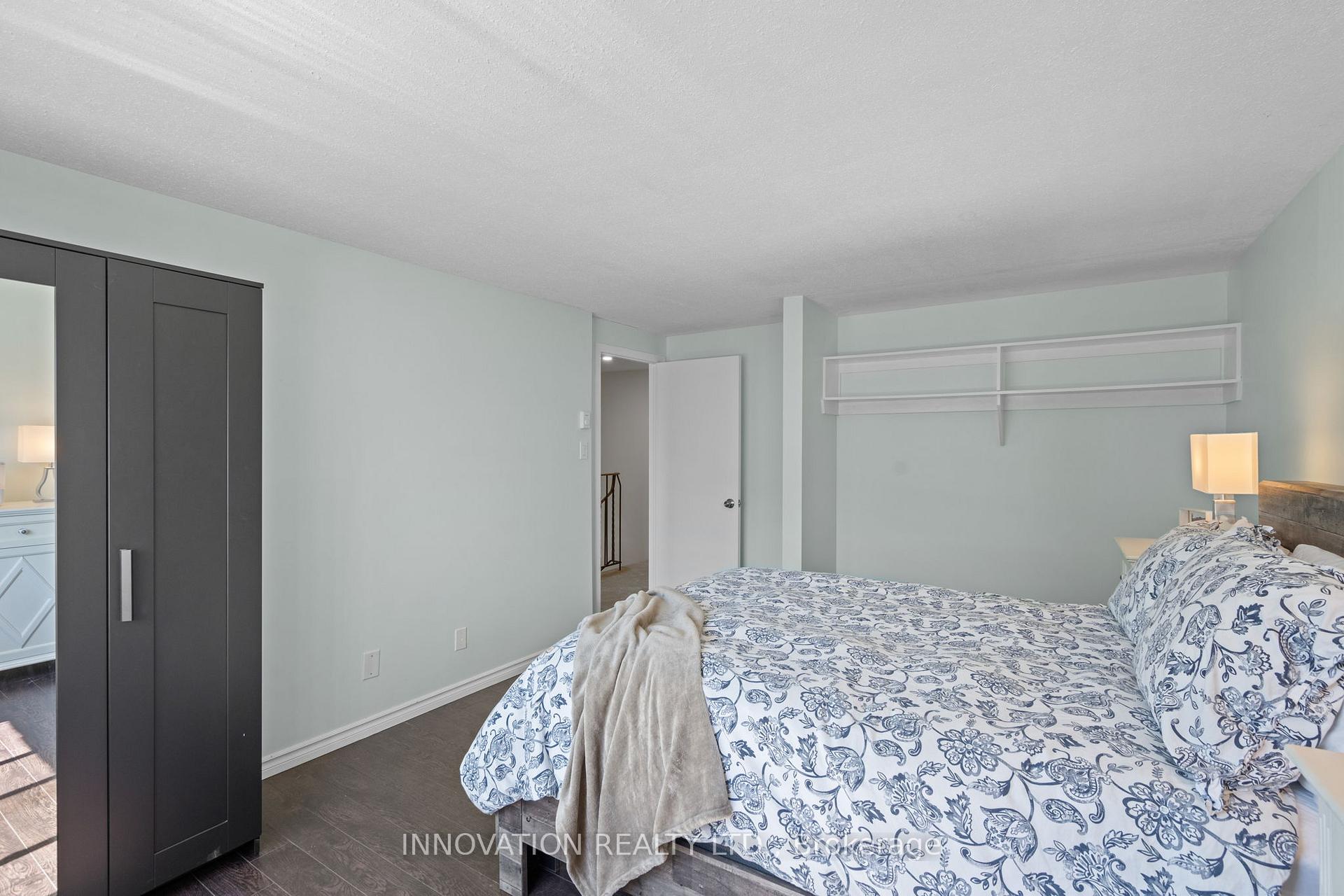Photo 22 of Unit B, 20 Woodvale Green, Ottawa, Craig Henry/Woodvale — HOMEH