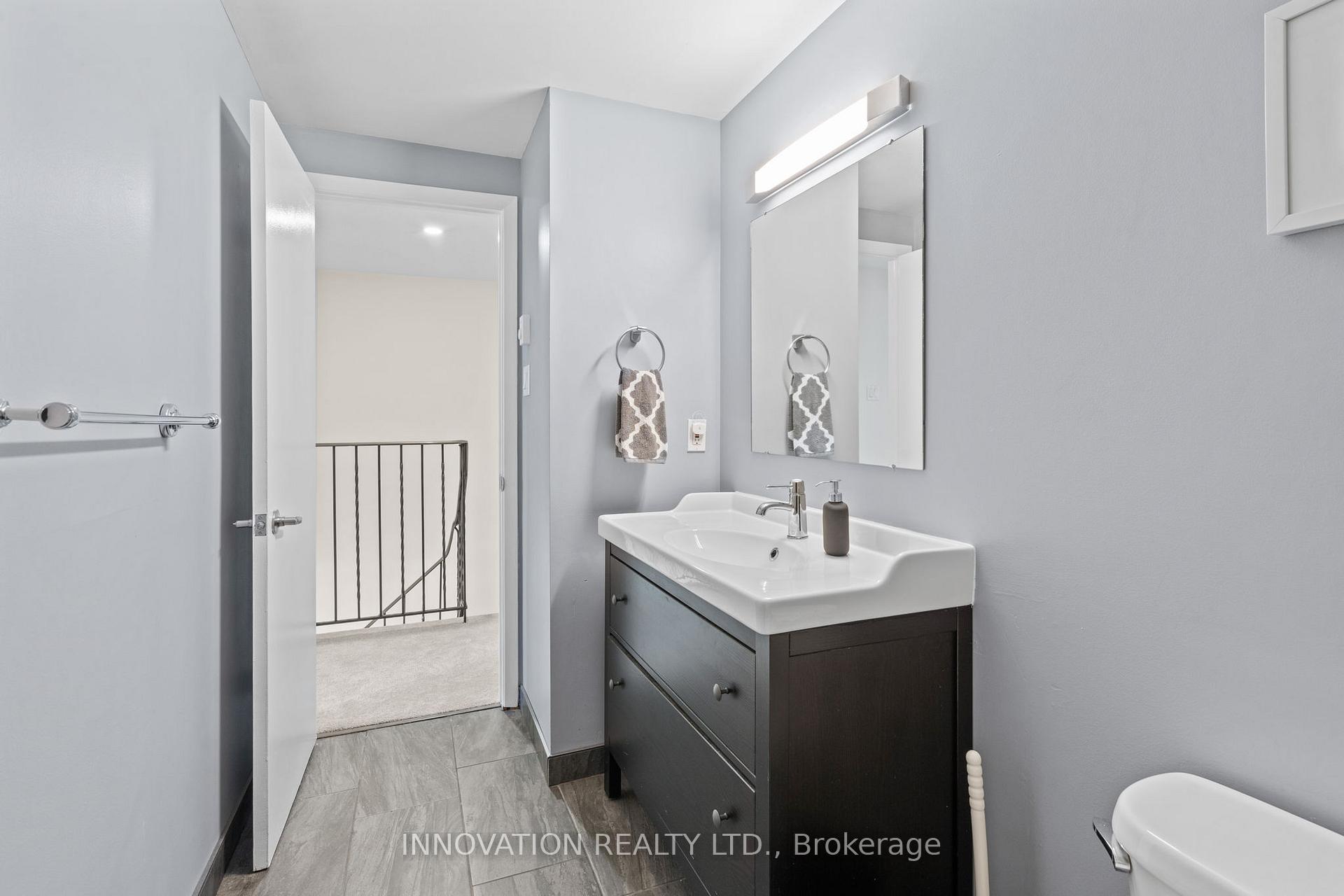 Photo 24 of Unit B, 20 Woodvale Green, Ottawa, Craig Henry/Woodvale — HOMEH