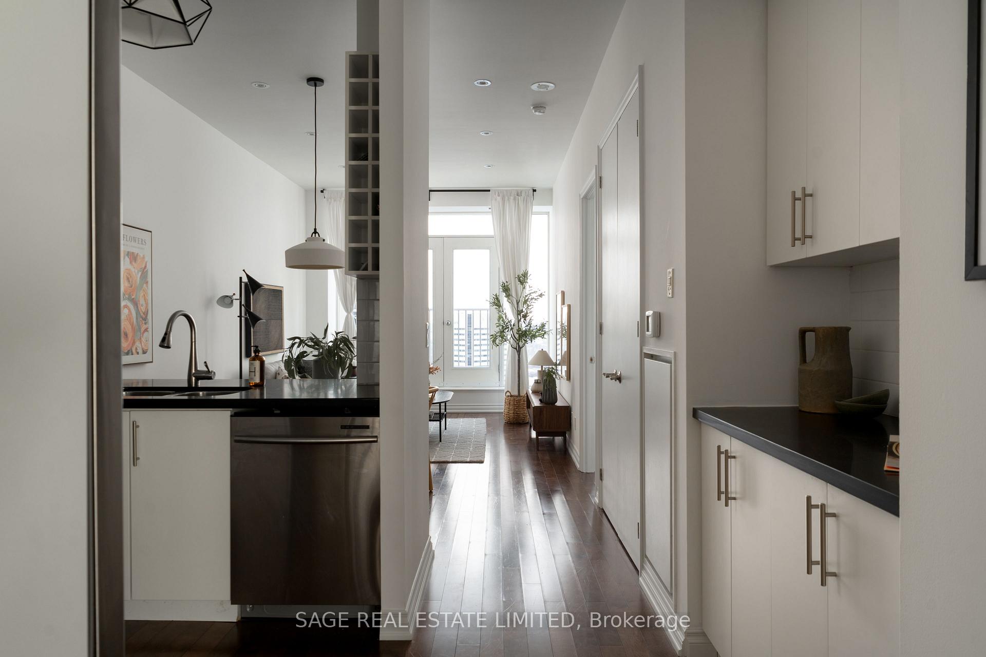 Photo 3 of Unit 1509, 797 Don Mills Road, Toronto, Flemingdon Park — HOMEH