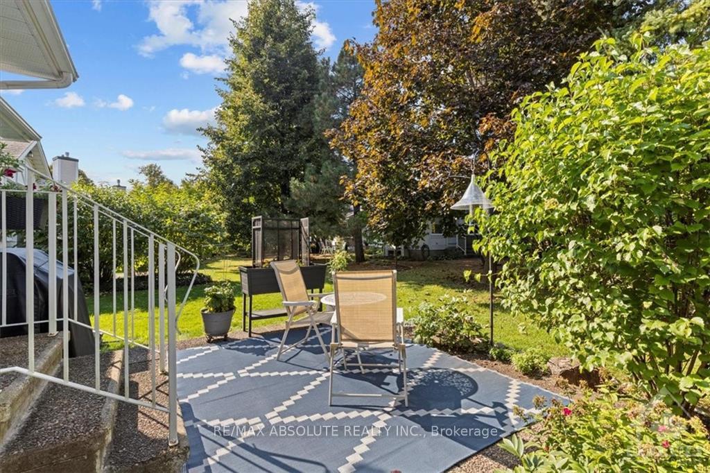 Photo 4 of 7 River Oaks Court, Ottawa, Stittsville (Central) — HOMEH