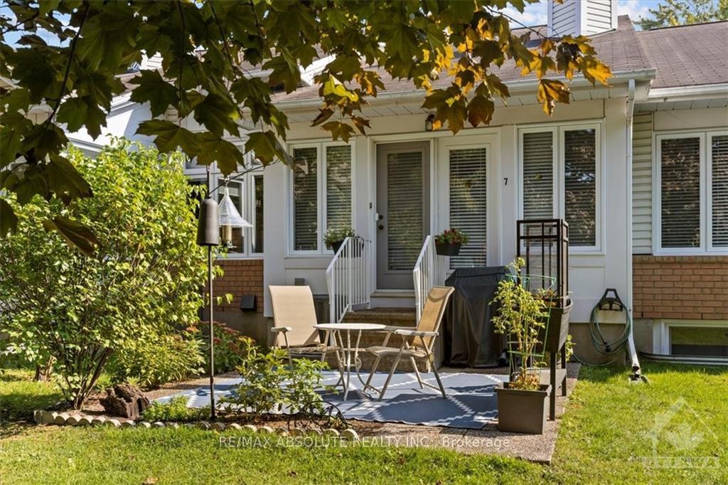 Photo 5 of 7 River Oaks Court, Ottawa, Stittsville (Central) — HOMEH