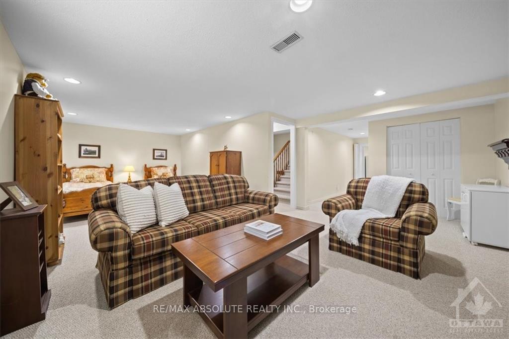 Photo 16 of 7 River Oaks Court, Ottawa, Stittsville (Central) — HOMEH