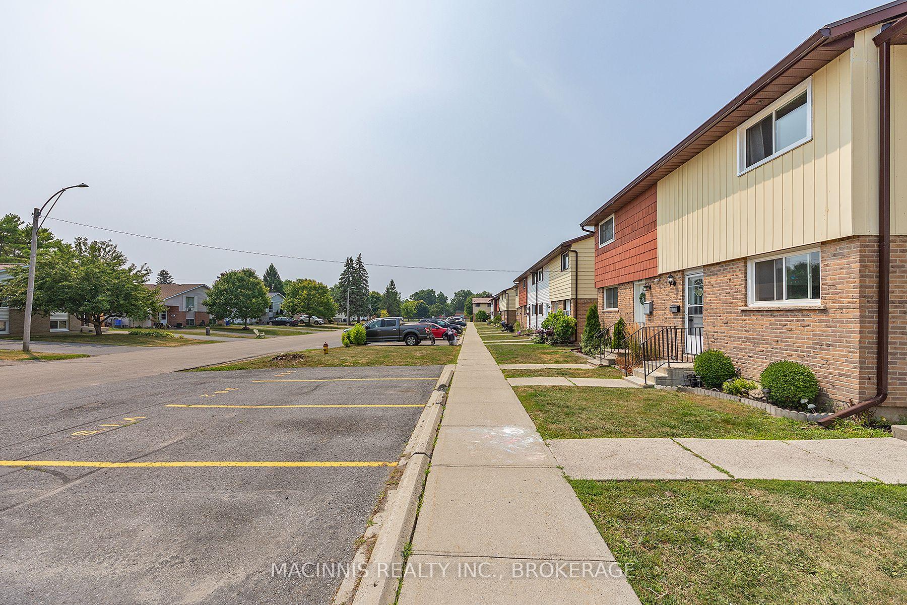 Photo 6 of 362 Forsyth Street, Gananoque — HOMEH