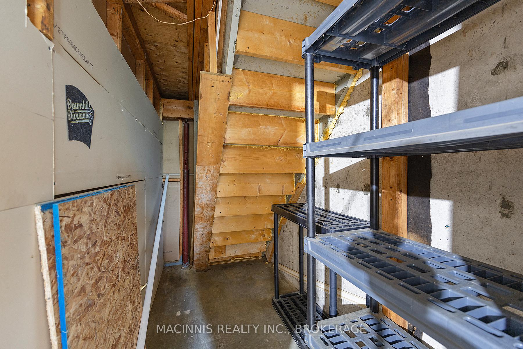 Photo 37 of 362 Forsyth Street, Gananoque — HOMEH