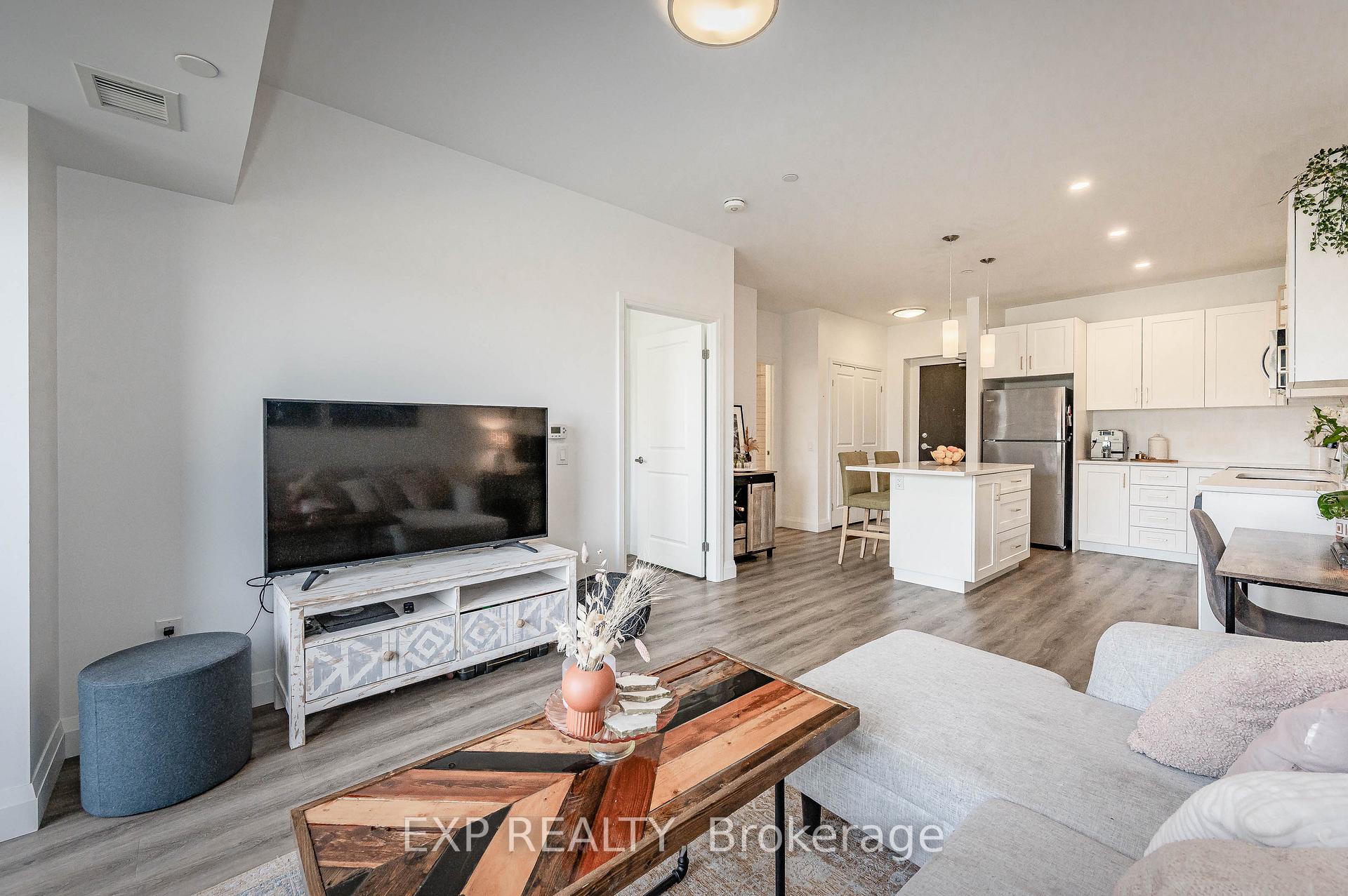 Photo 13 of Unit 203, 332 Gosling Gardens, Guelph, Clairfields/Hanlon Business Park — HOMEH