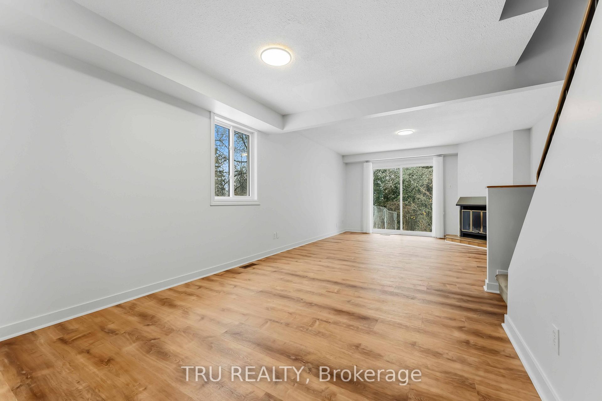 Photo 3 of Unit 37, 6512 Bilberry Drive, Ottawa, Orleans Wood — HOMEH