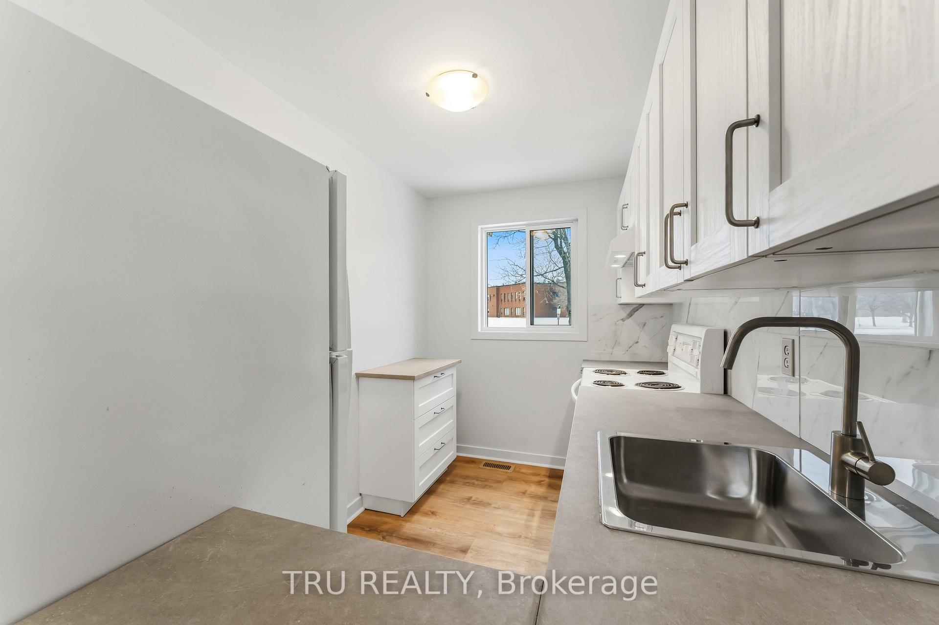 Photo 9 of Unit 37, 6512 Bilberry Drive, Ottawa, Orleans Wood — HOMEH