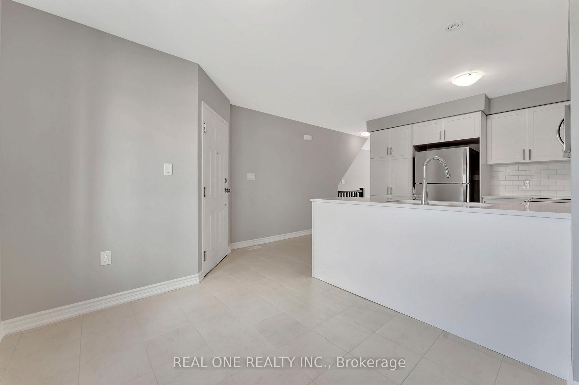 Photo 12 of Unit 33B, 85 Mullin Drive, Guelph, Victoria North — HOMEH