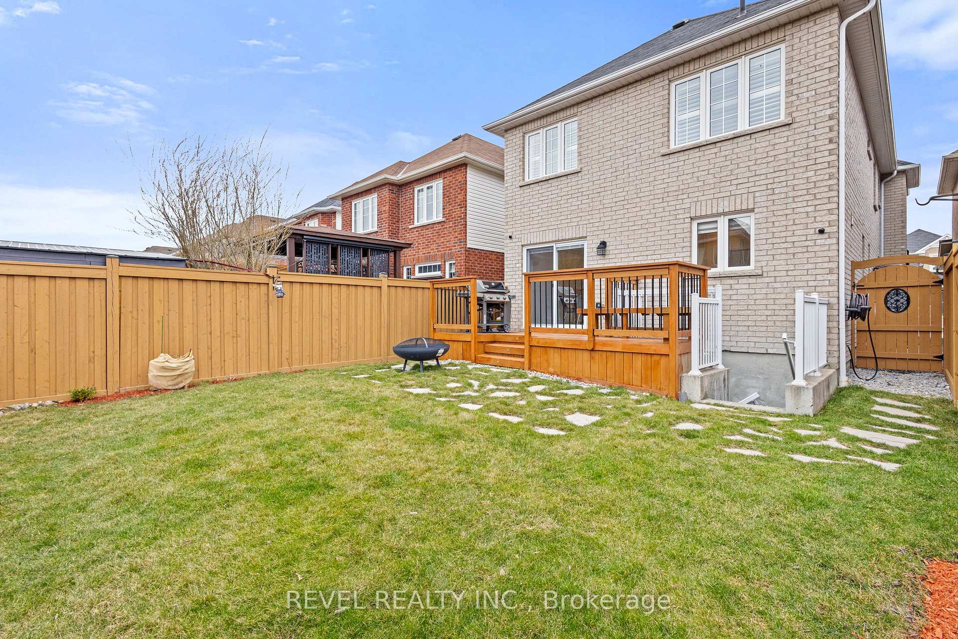 Photo 39 of 25 Mccourt Drive, Ajax, South East — HOMEH