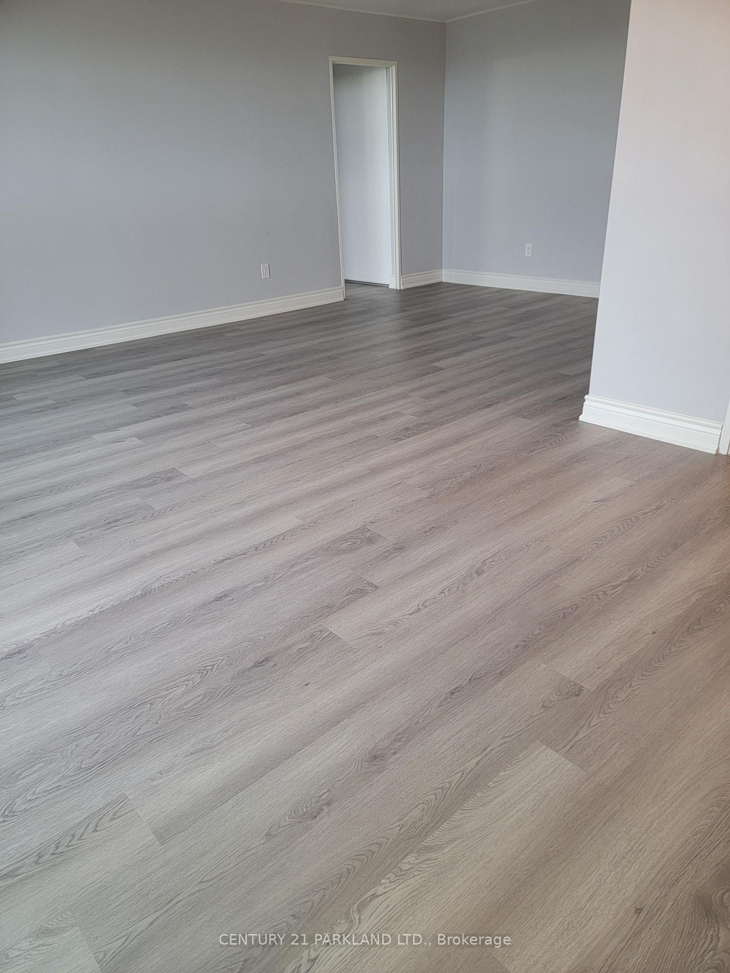 Photo 2 of Unit 3015, 1 Massey Square, Toronto, Crescent Town — HOMEH