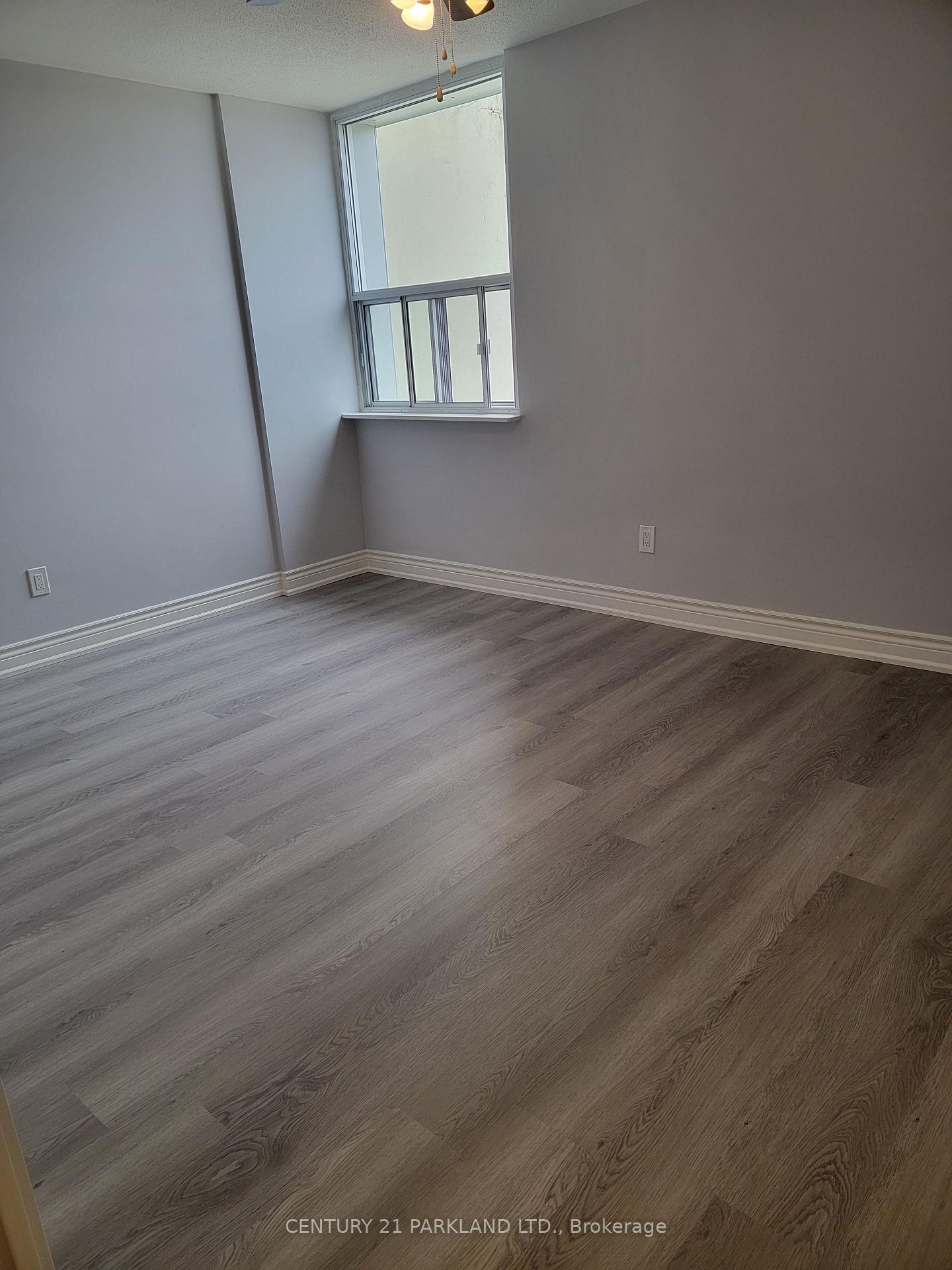 Photo 17 of Unit 3015, 1 Massey Square, Toronto, Crescent Town — HOMEH