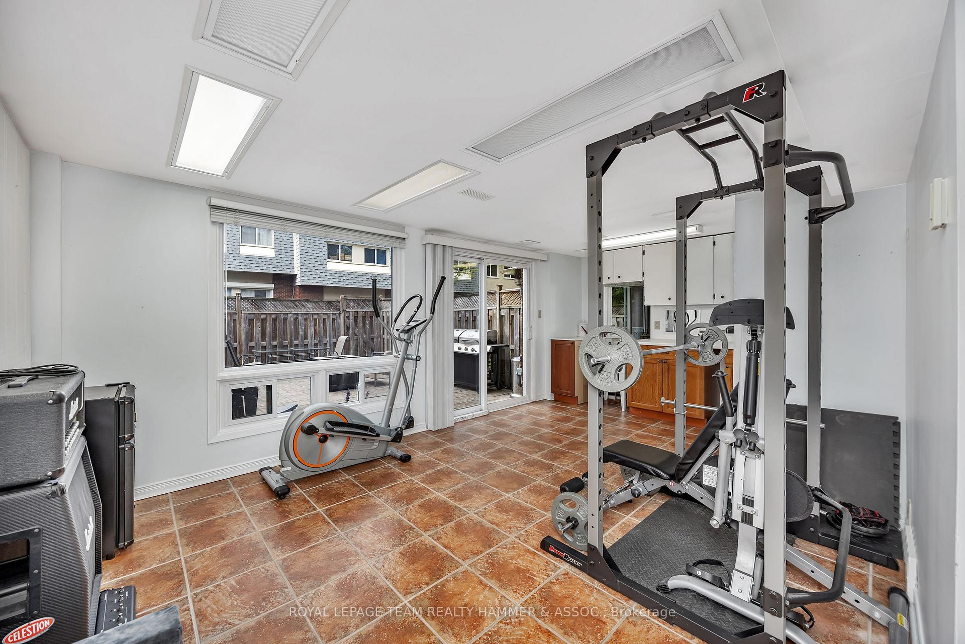 Photo 11 of 2425 Southvale Crescent, Ottawa, Sheffield Glen/Industrial Park — HOMEH
