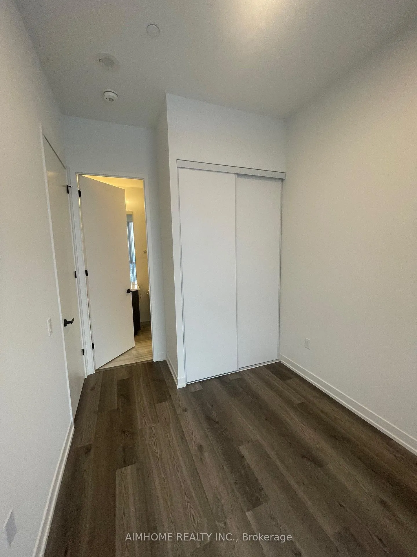 Photo 9 of Unit 3710, 8 Interchange Way, Vaughan, Vaughan Corporate Centre — HOMEH