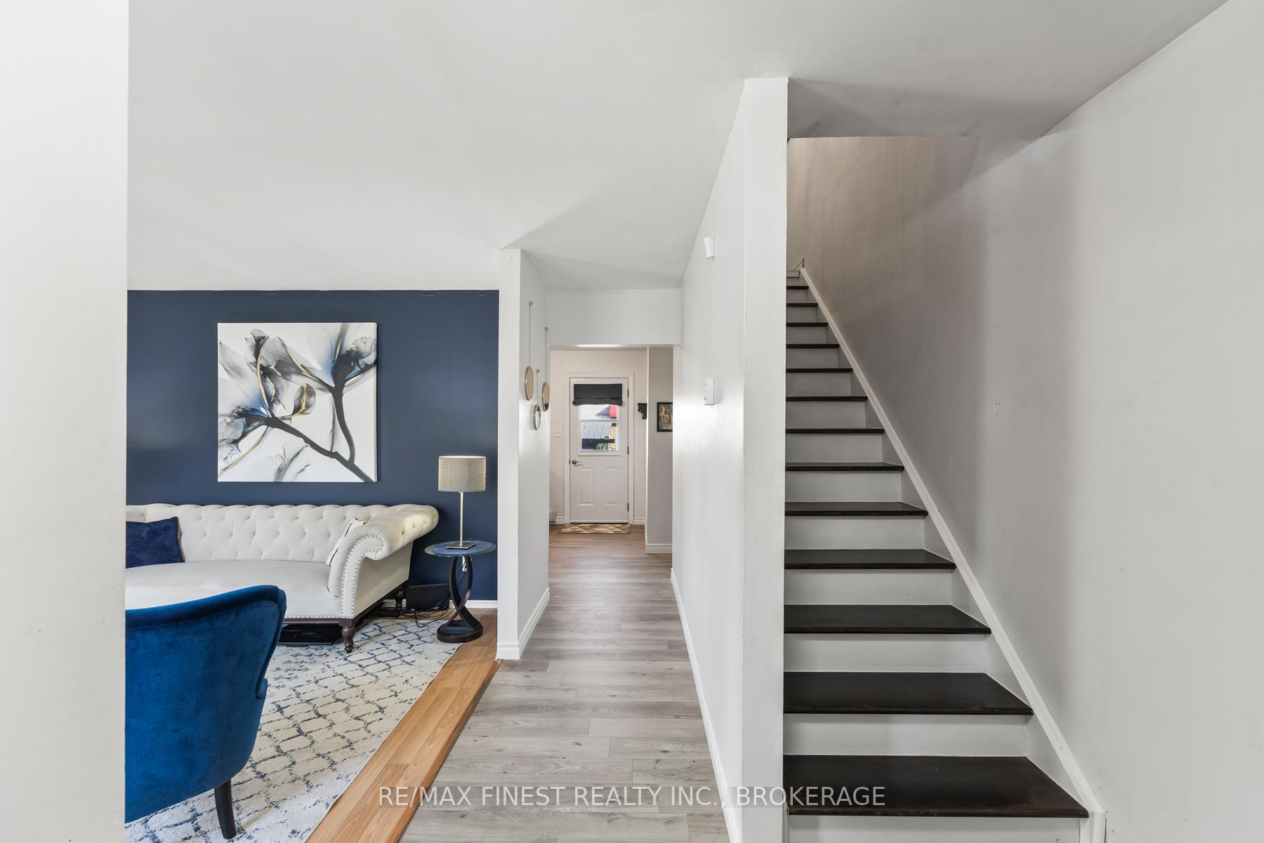 Photo 9 of Unit 6, 100 Thomas Street, Kingston, East of Sir John A. Blvd — HOMEH