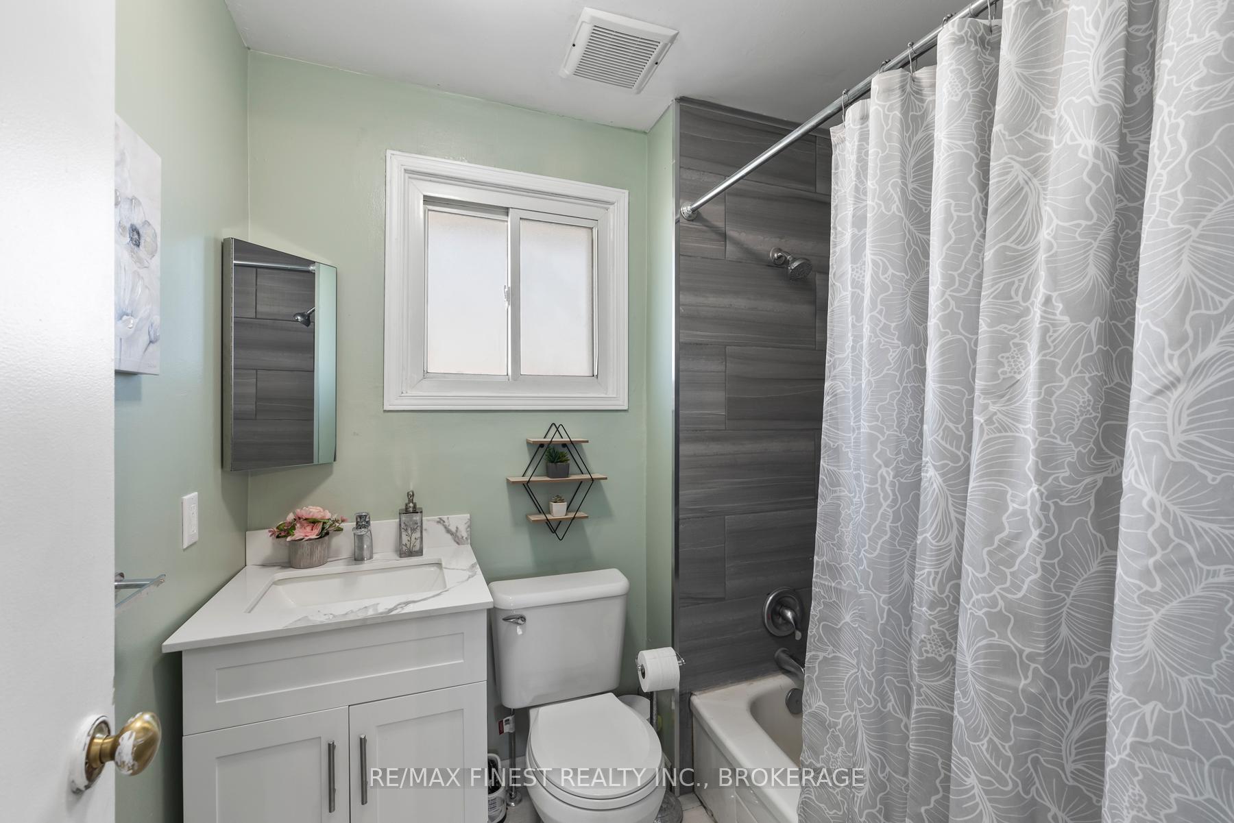 Photo 21 of Unit 6, 100 Thomas Street, Kingston, East of Sir John A. Blvd — HOMEH
