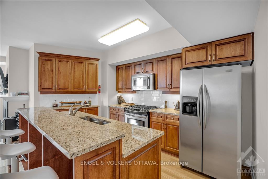 Photo 4 of Unit 1003, 401 Golden Avenue, Ottawa, McKellar/Highland — HOMEH