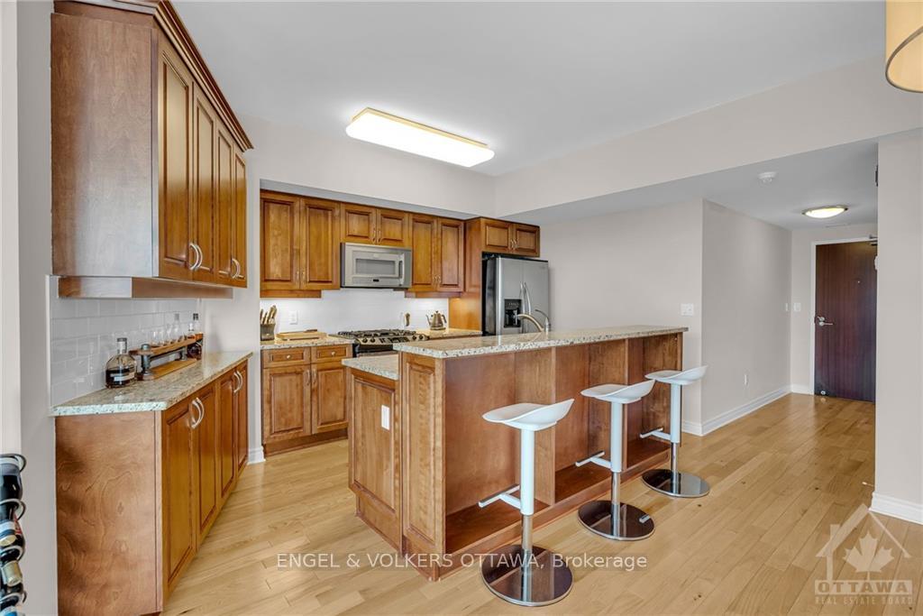 Photo 7 of Unit 1003, 401 Golden Avenue, Ottawa, McKellar/Highland — HOMEH