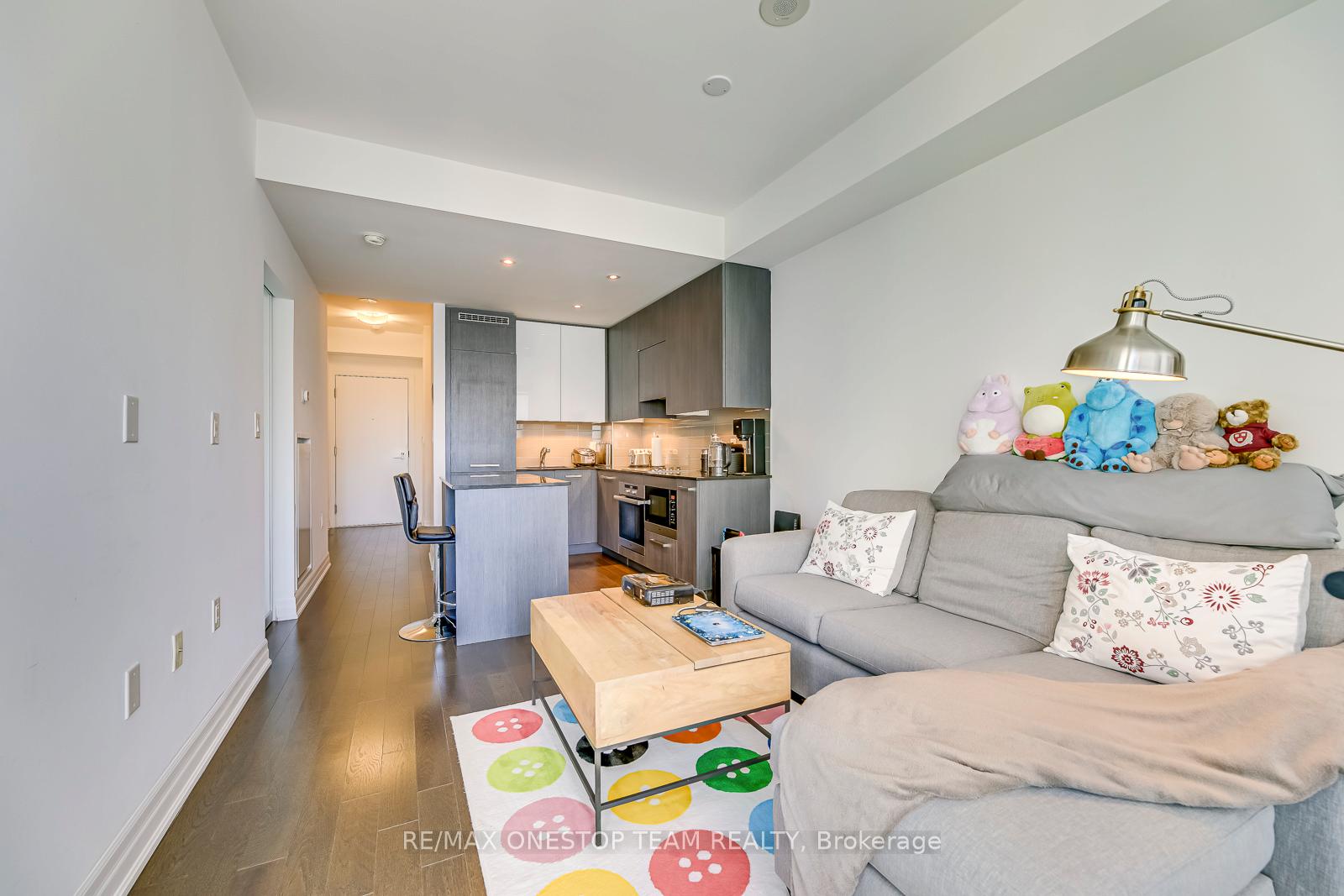 Front of Unit 3703, 8 The Esplanade
