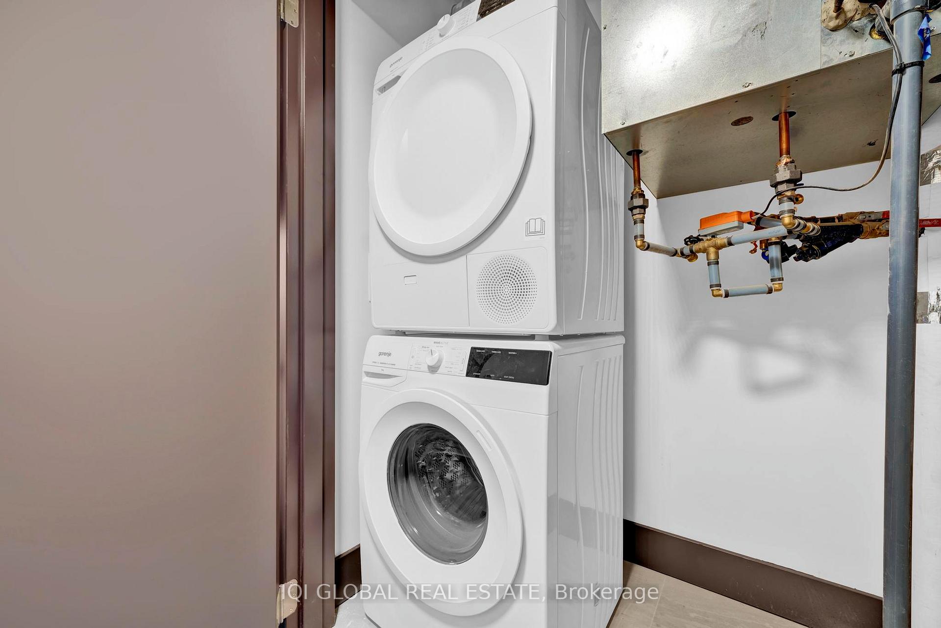 Photo 18 of Unit 404, 121 King Street E, Hamilton, Beasley — HOMEH