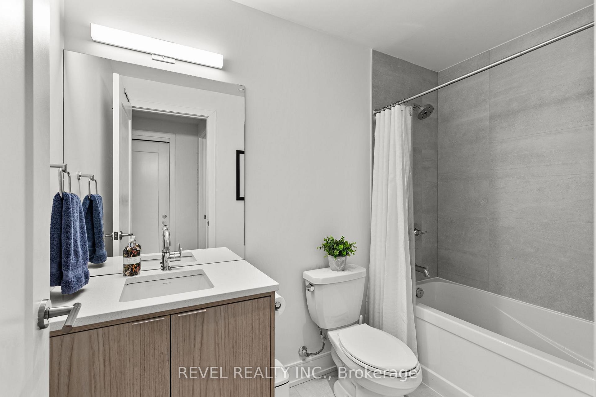 Photo 7 of Unit 306, 185 Dunlop Street E, Barrie, Lakeshore — HOMEH