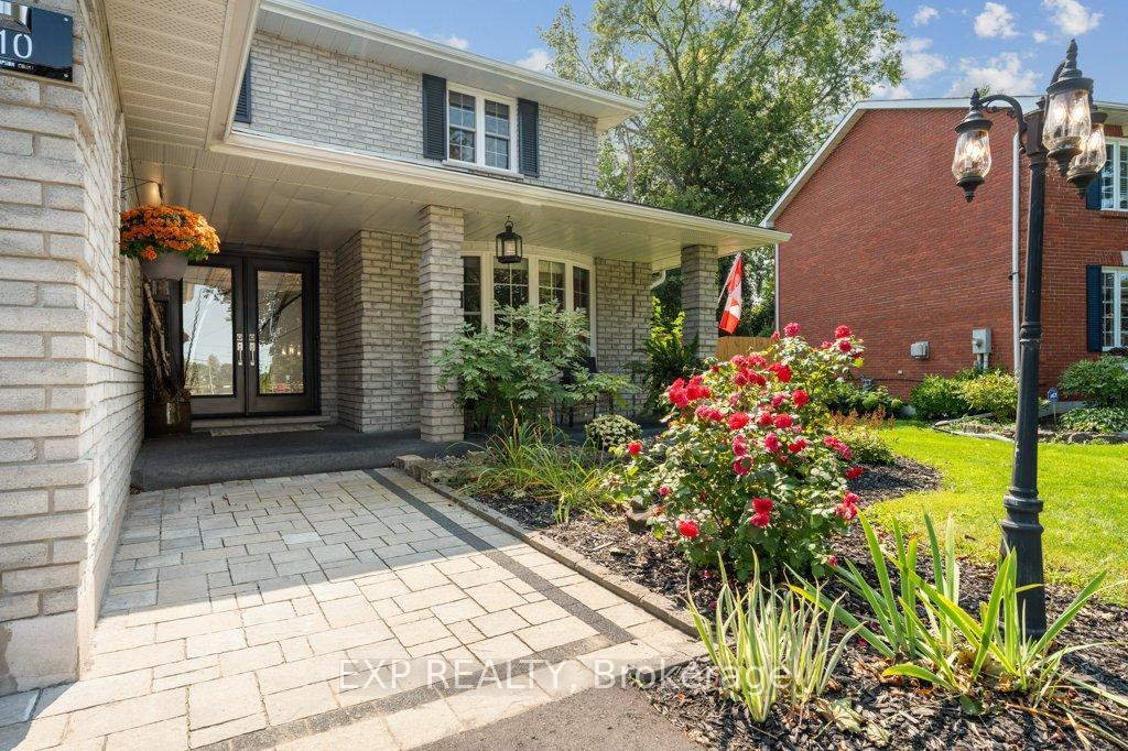 Photo 2 of 10 Thompson Court, Belleville, Belleville Ward — HOMEH