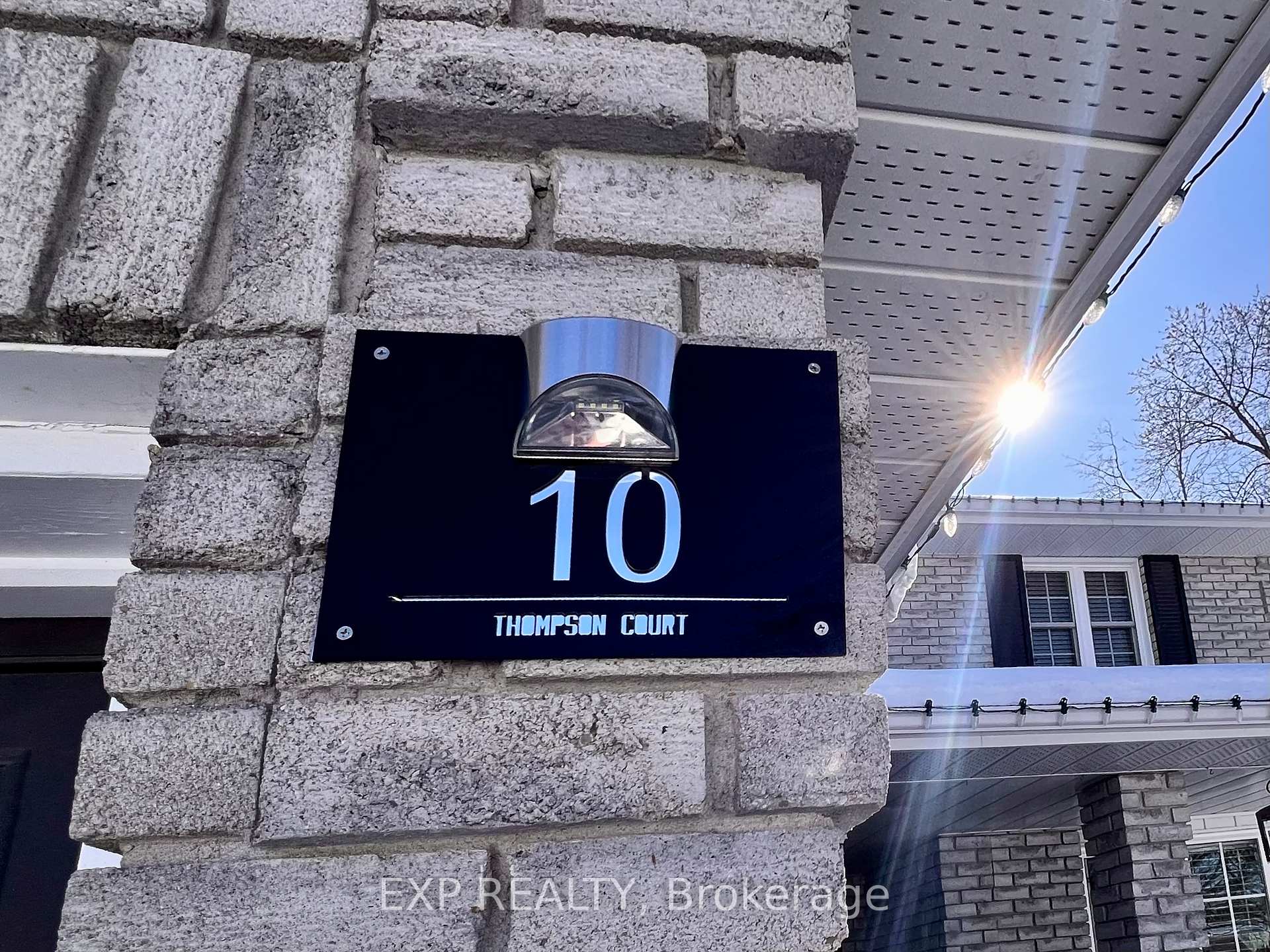 Photo 4 of 10 Thompson Court, Belleville, Belleville Ward — HOMEH