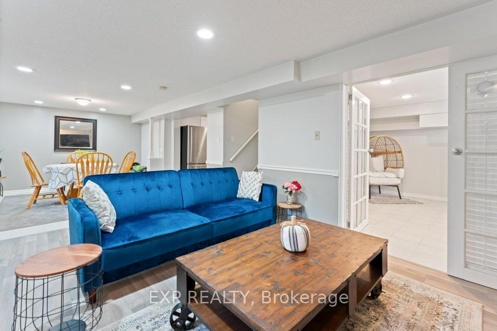 Photo 26 of 10 Thompson Court, Belleville, Belleville Ward — HOMEH