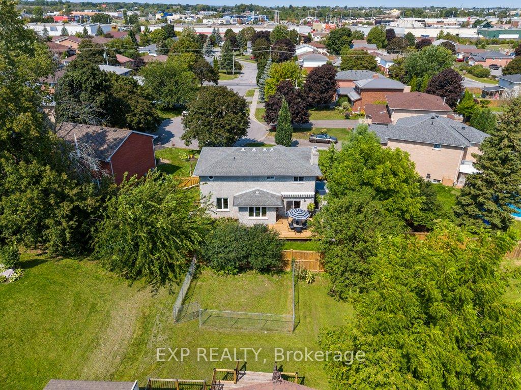 Photo 33 of 10 Thompson Court, Belleville, Belleville Ward — HOMEH