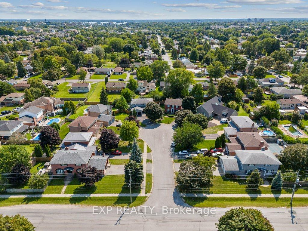Photo 34 of 10 Thompson Court, Belleville, Belleville Ward — HOMEH