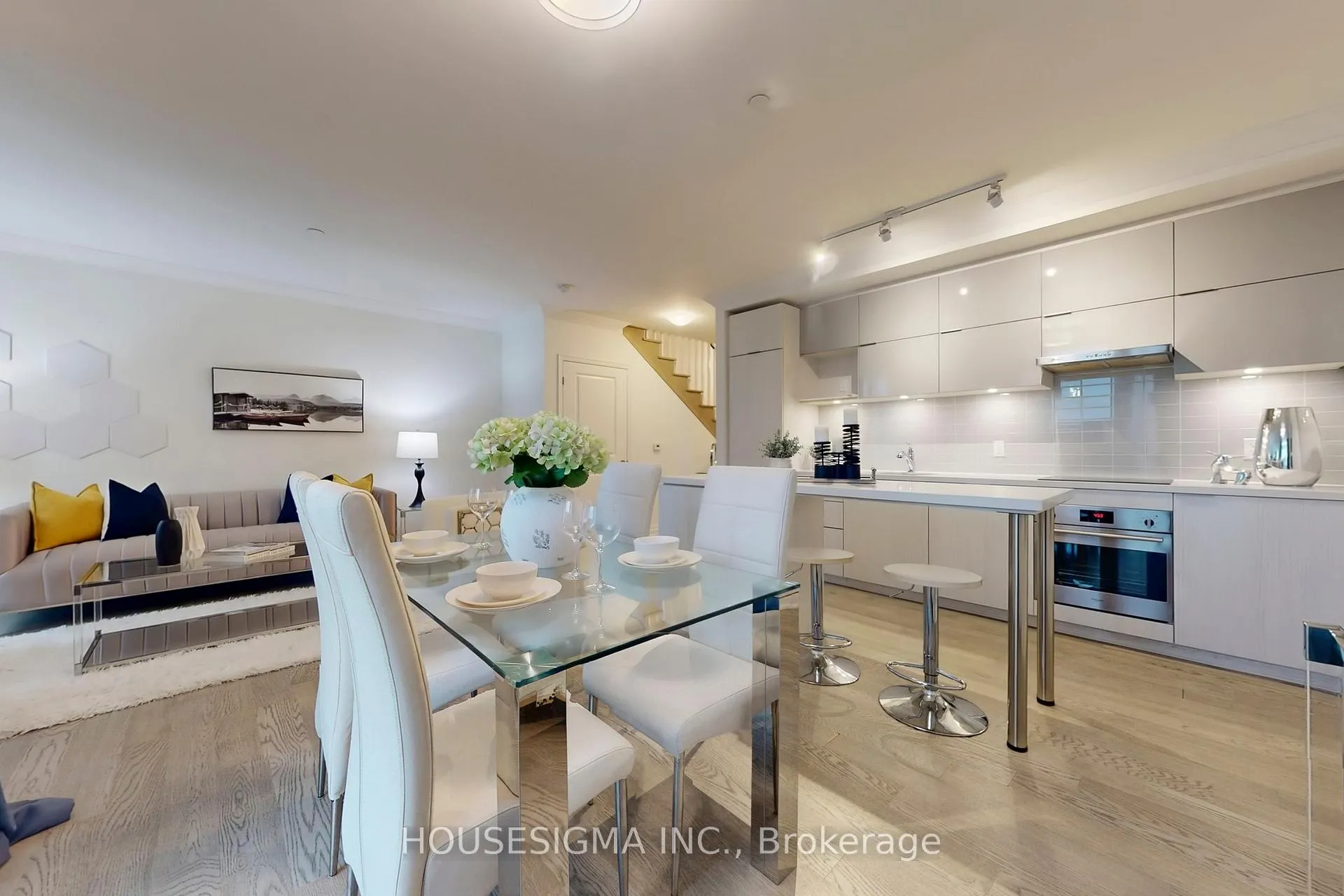 Photo 13 of Unit 101, 18 Rouge Valley Drive, Markham, Unionville — HOMEH