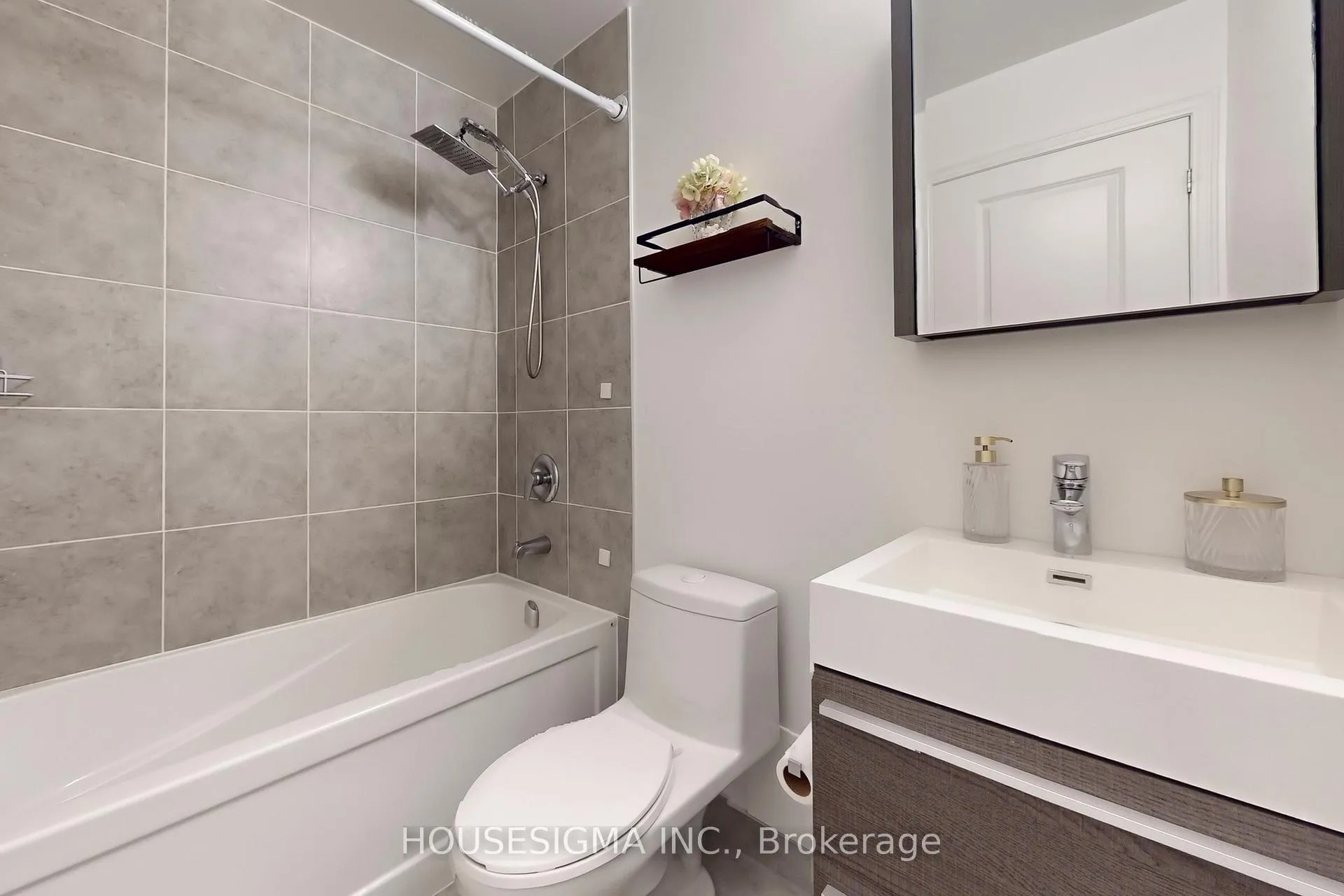 Photo 22 of Unit 101, 18 Rouge Valley Drive, Markham, Unionville — HOMEH