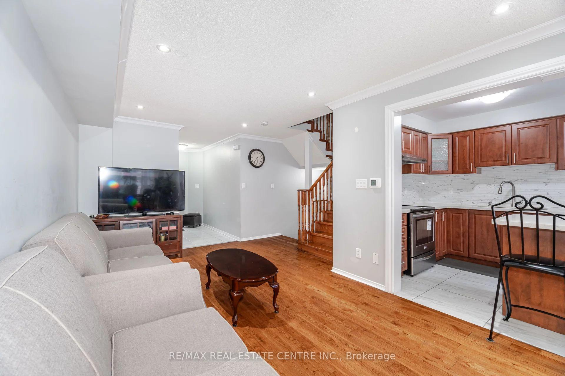 Photo 8 of Unit 14, 35 Malta Avenue, Brampton, Fletcher's Creek South — HOMEH