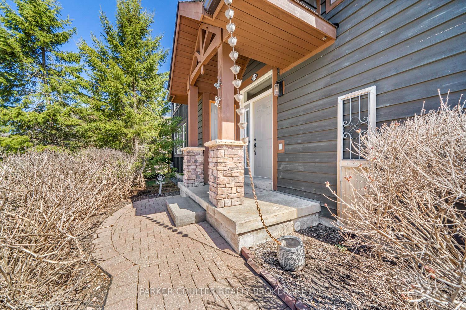 Photo 8 of Unit 42, 20 Wildrose Trail, Collingwood — HOMEH