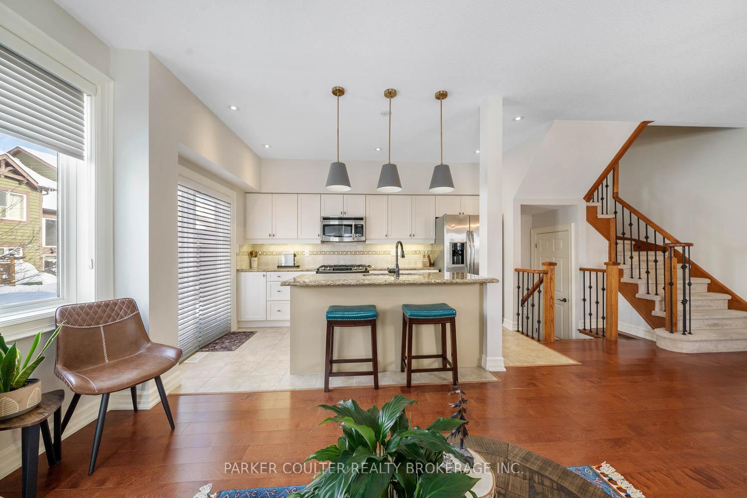 Photo 13 of Unit 42, 20 Wildrose Trail, Collingwood — HOMEH