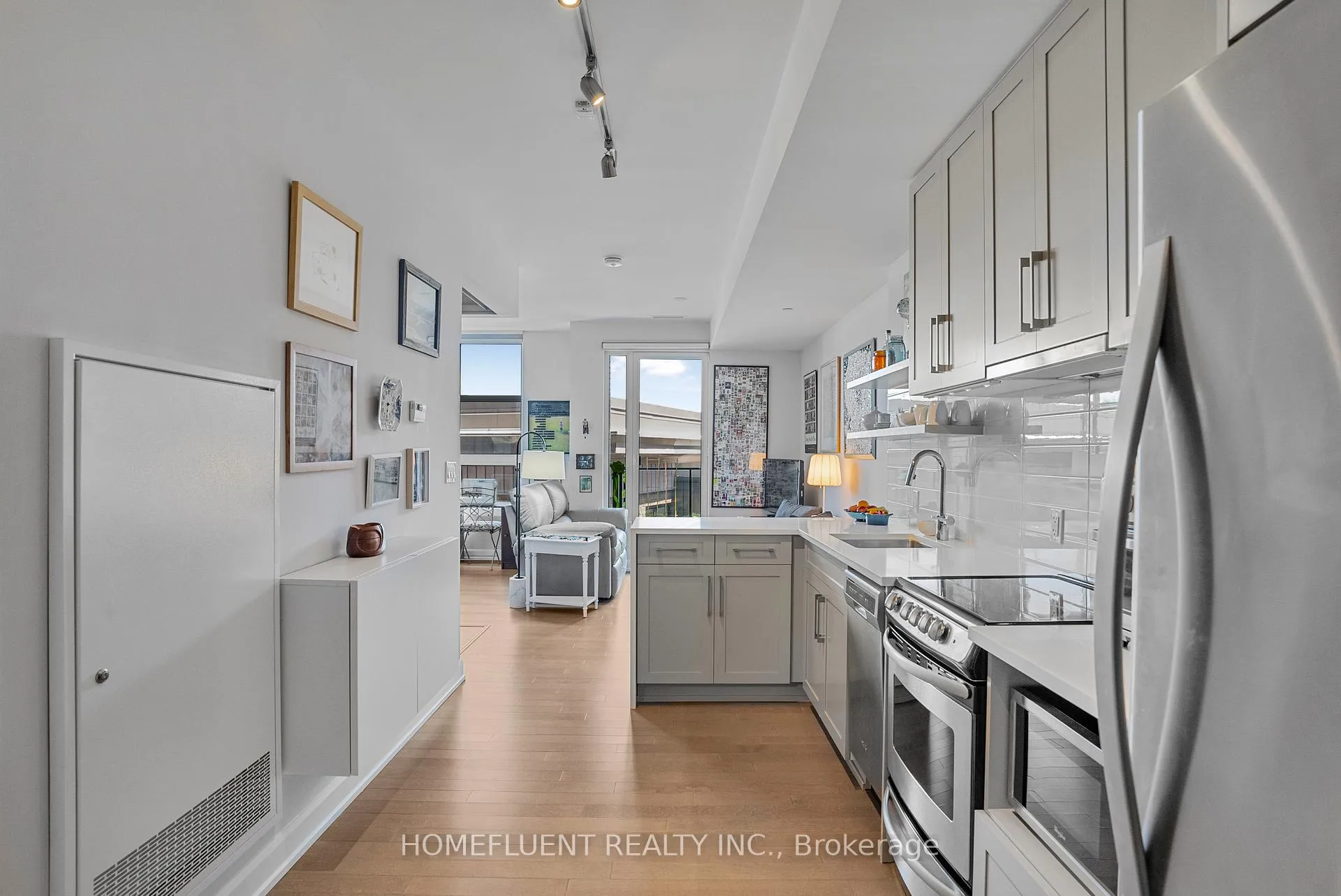 Photo 6 of Unit 305, 10 Rosemount Avenue, Ottawa, Hintonburg — HOMEH