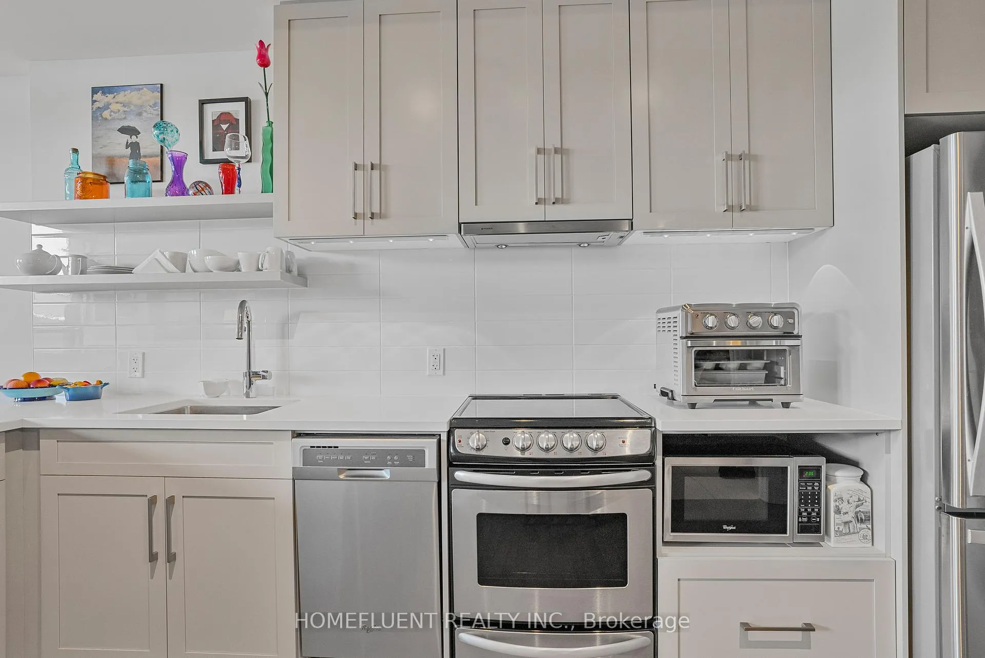 Photo 8 of Unit 305, 10 Rosemount Avenue, Ottawa, Hintonburg — HOMEH
