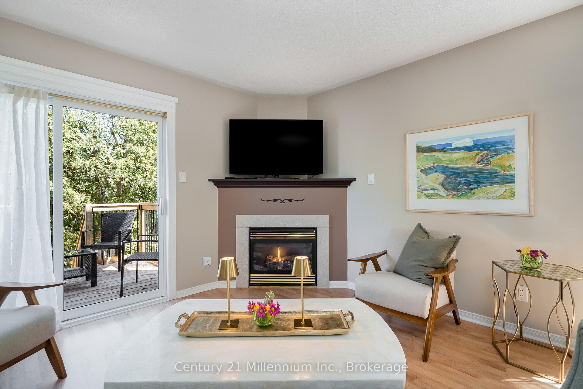 Photo 11 of 1 Westwind Drive, Collingwood — HOMEH