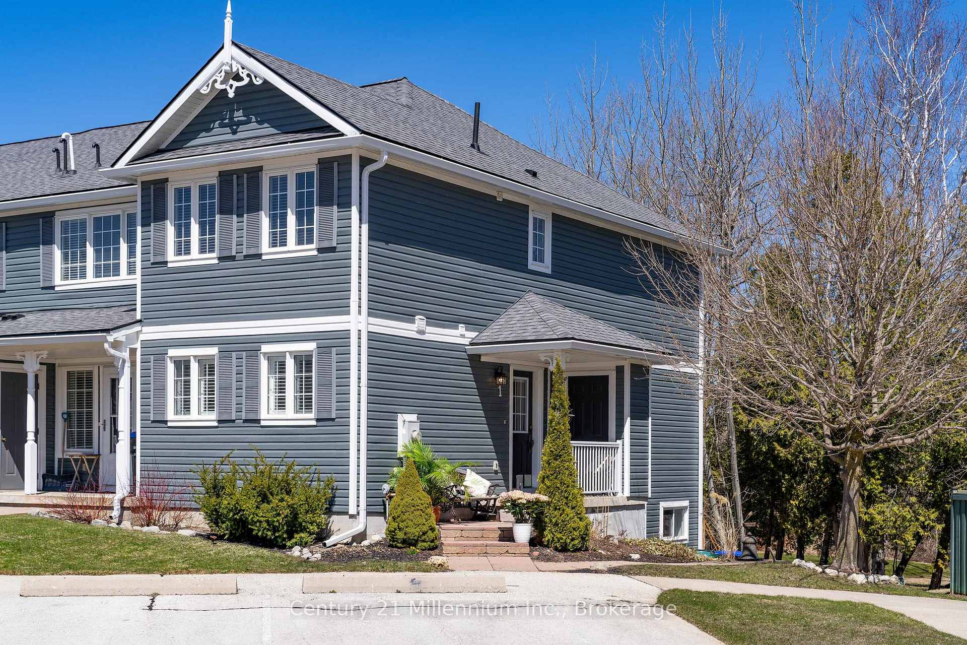 Photo 2 of 1 Westwind Drive, Collingwood — HOMEH