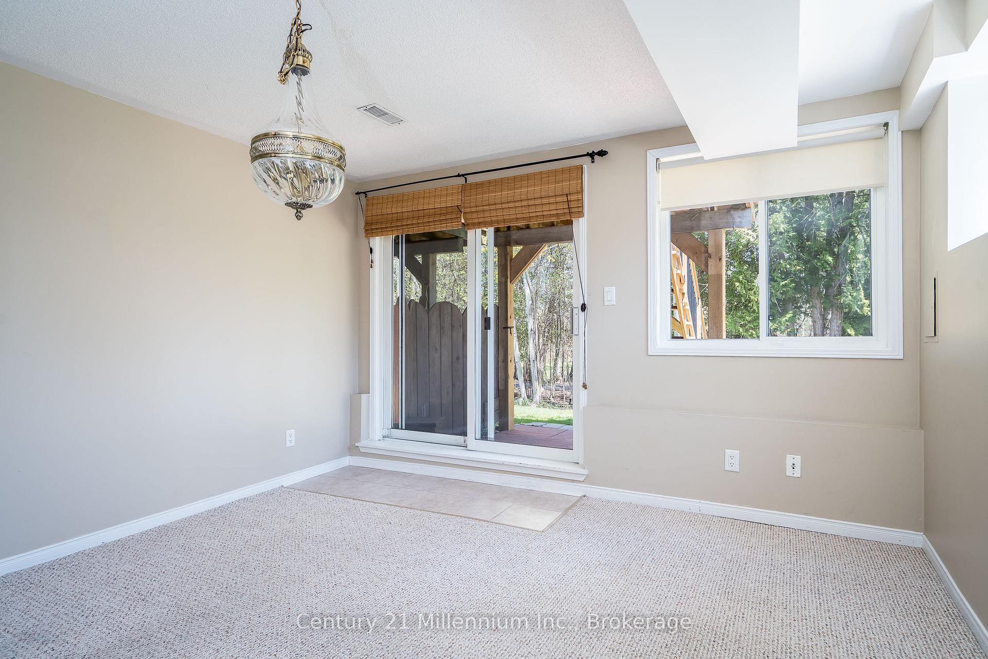 Photo 62 of 1 Westwind Drive, Collingwood — HOMEH