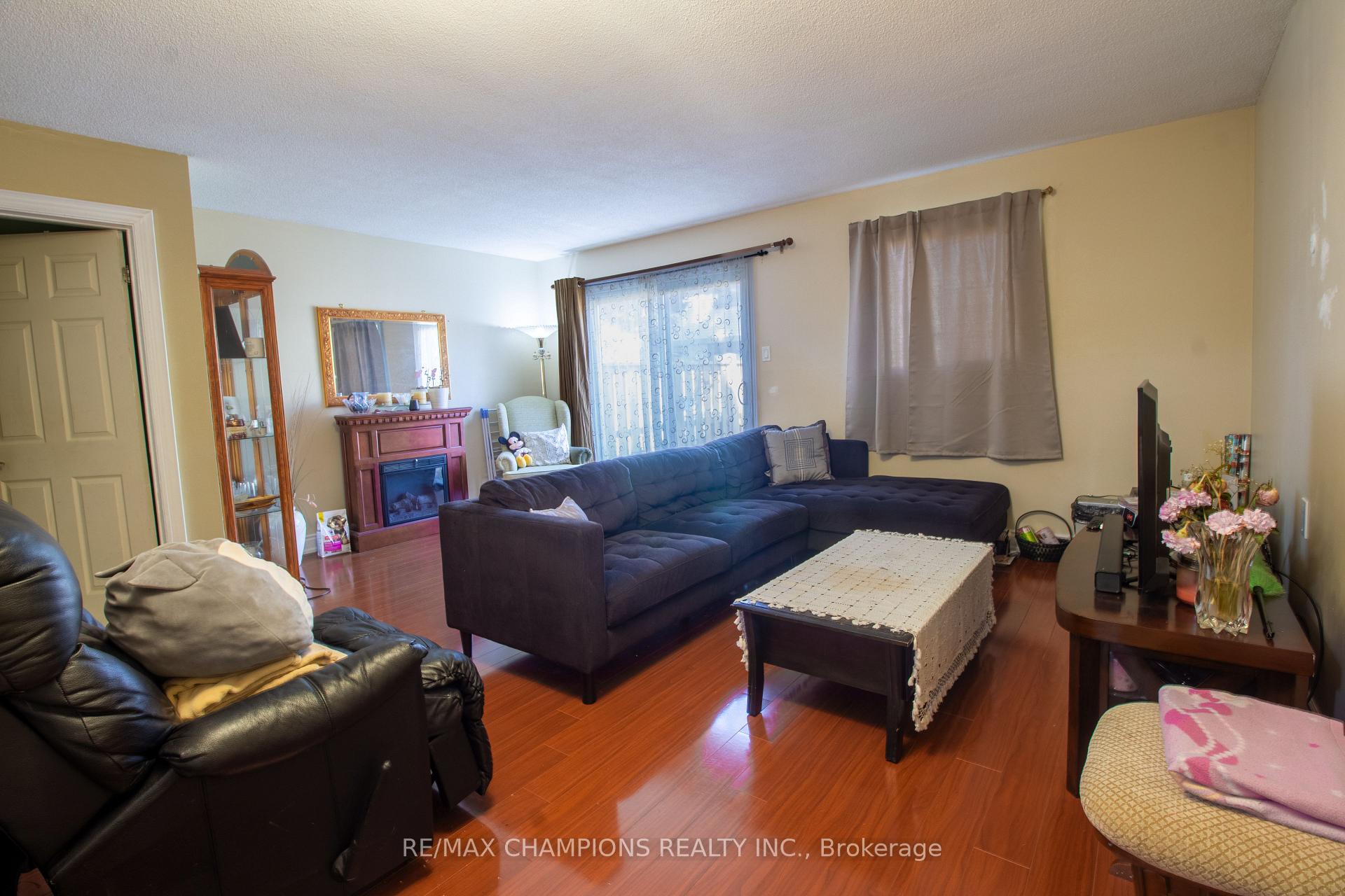Photo 6 of Unit 72, 105 Hansen Road N, Brampton, Madoc — HOMEH