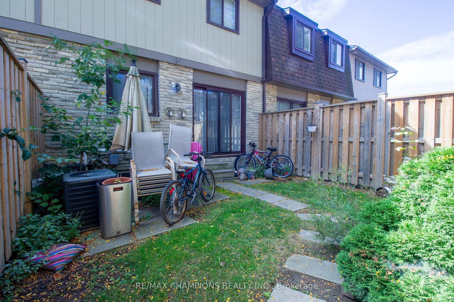 Photo 14 of Unit 72, 105 Hansen Road N, Brampton, Madoc — HOMEH