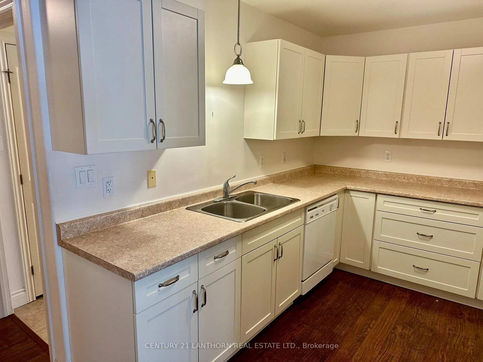 Photo 8 of Unit 3, 494 Metcalf Street, Tweed, Tweed (Village) — HOMEH