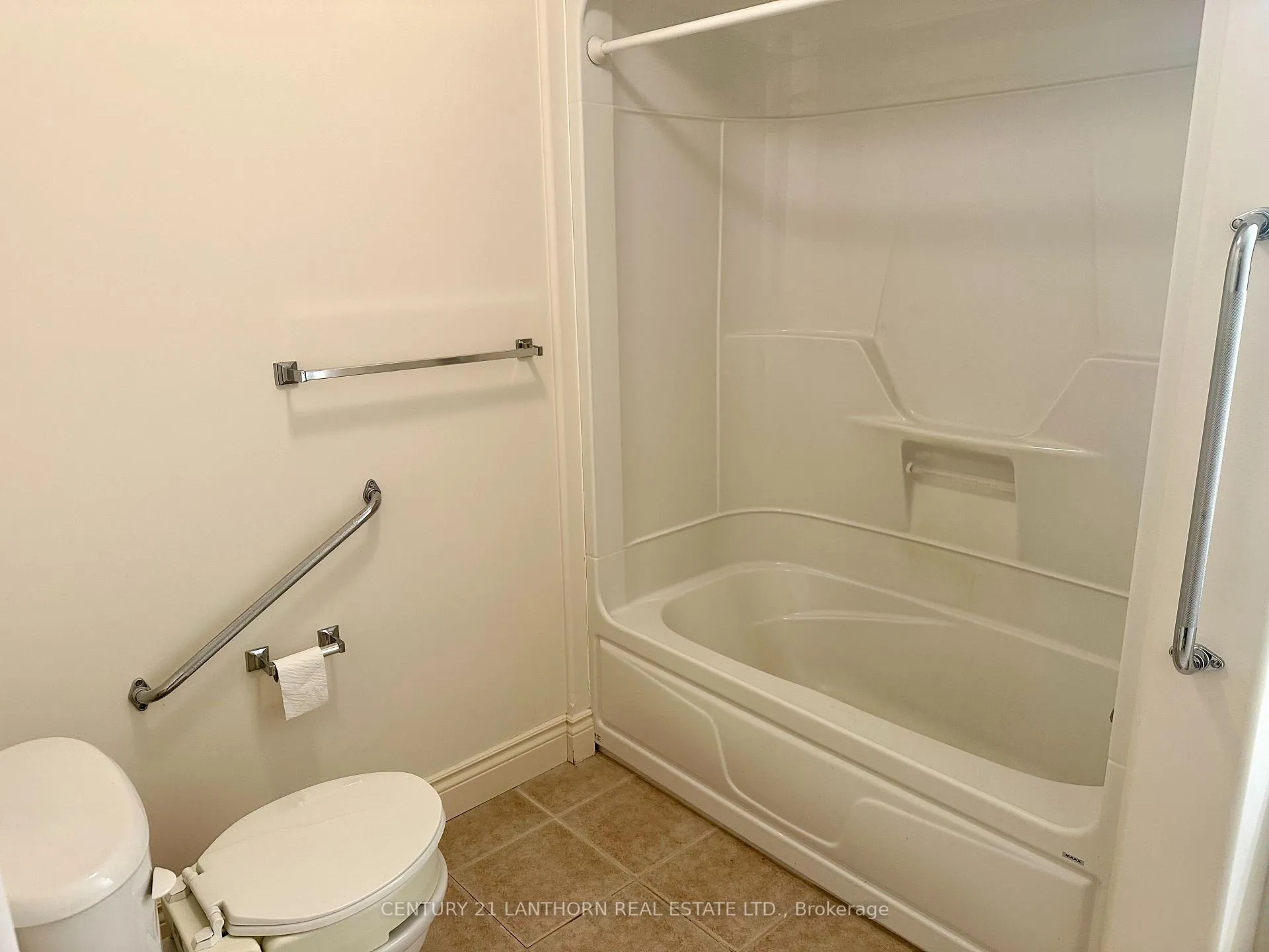 Photo 18 of Unit 3, 494 Metcalf Street, Tweed, Tweed (Village) — HOMEH