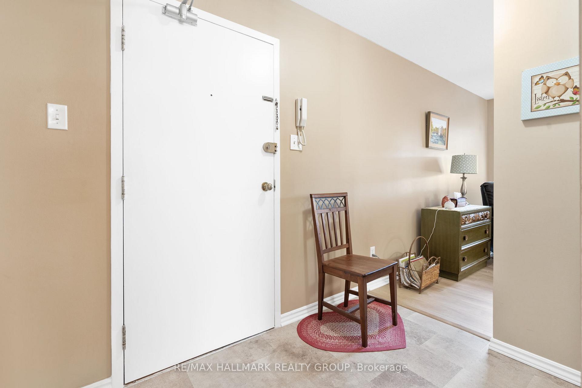 Photo 3 of Unit D, 3070 Councillors Way, Ottawa, Blossom Park/Leitrim — HOMEH