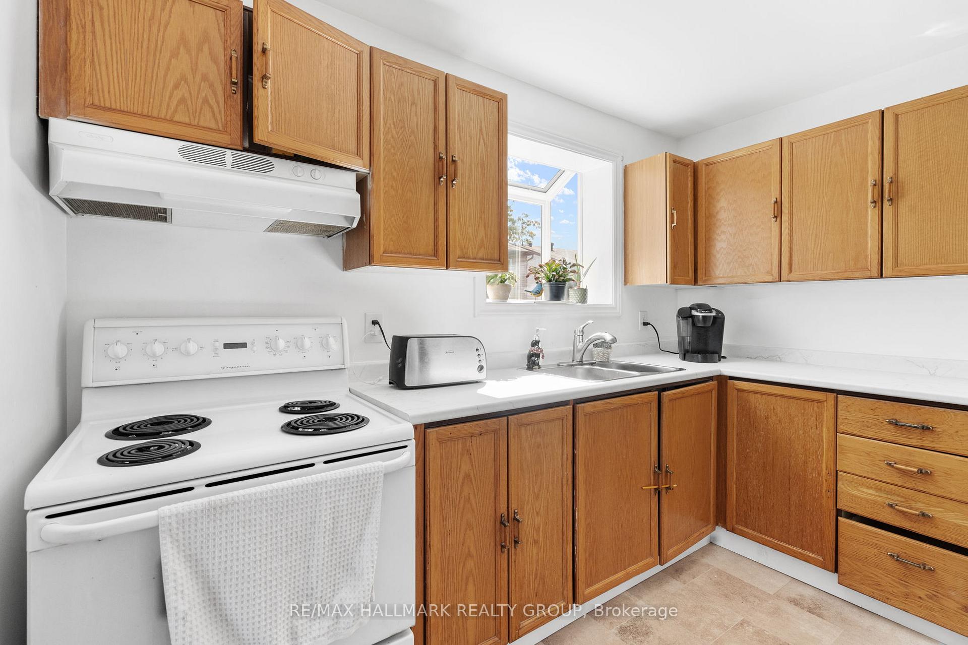 Photo 11 of Unit D, 3070 Councillors Way, Ottawa, Blossom Park/Leitrim — HOMEH