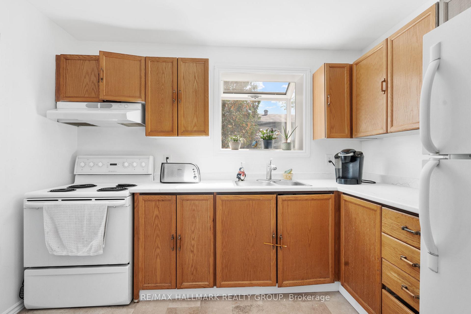 Photo 12 of Unit D, 3070 Councillors Way, Ottawa, Blossom Park/Leitrim — HOMEH