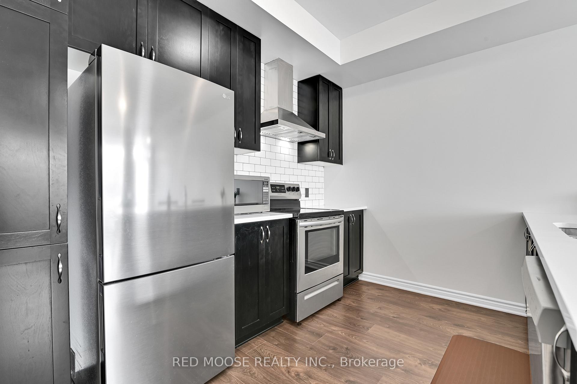 Photo 11 of 515 Takamose Private, Ottawa, CFB Rockcliffe and Area — HOMEH