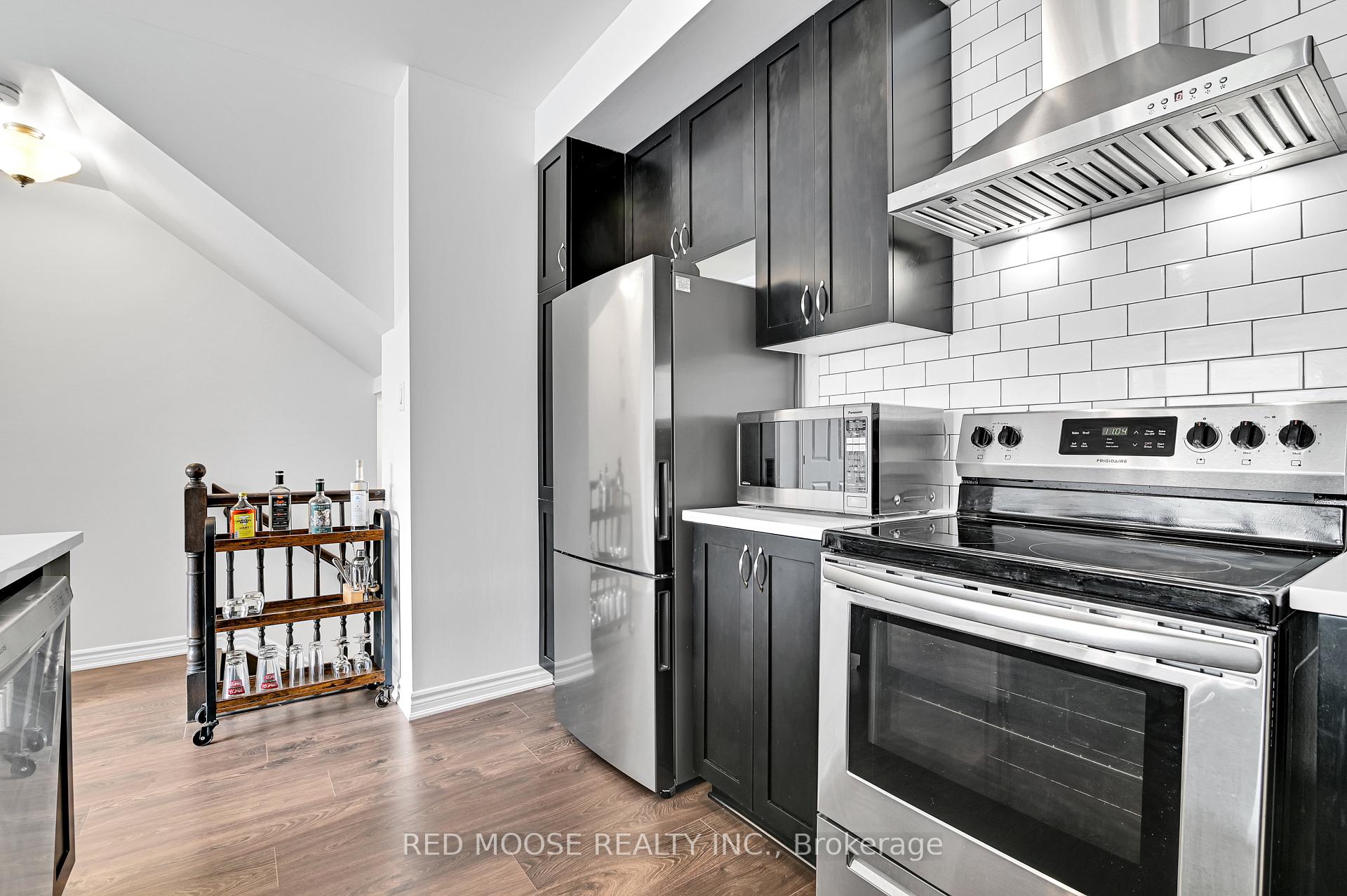 Photo 14 of 515 Takamose Private, Ottawa, CFB Rockcliffe and Area — HOMEH